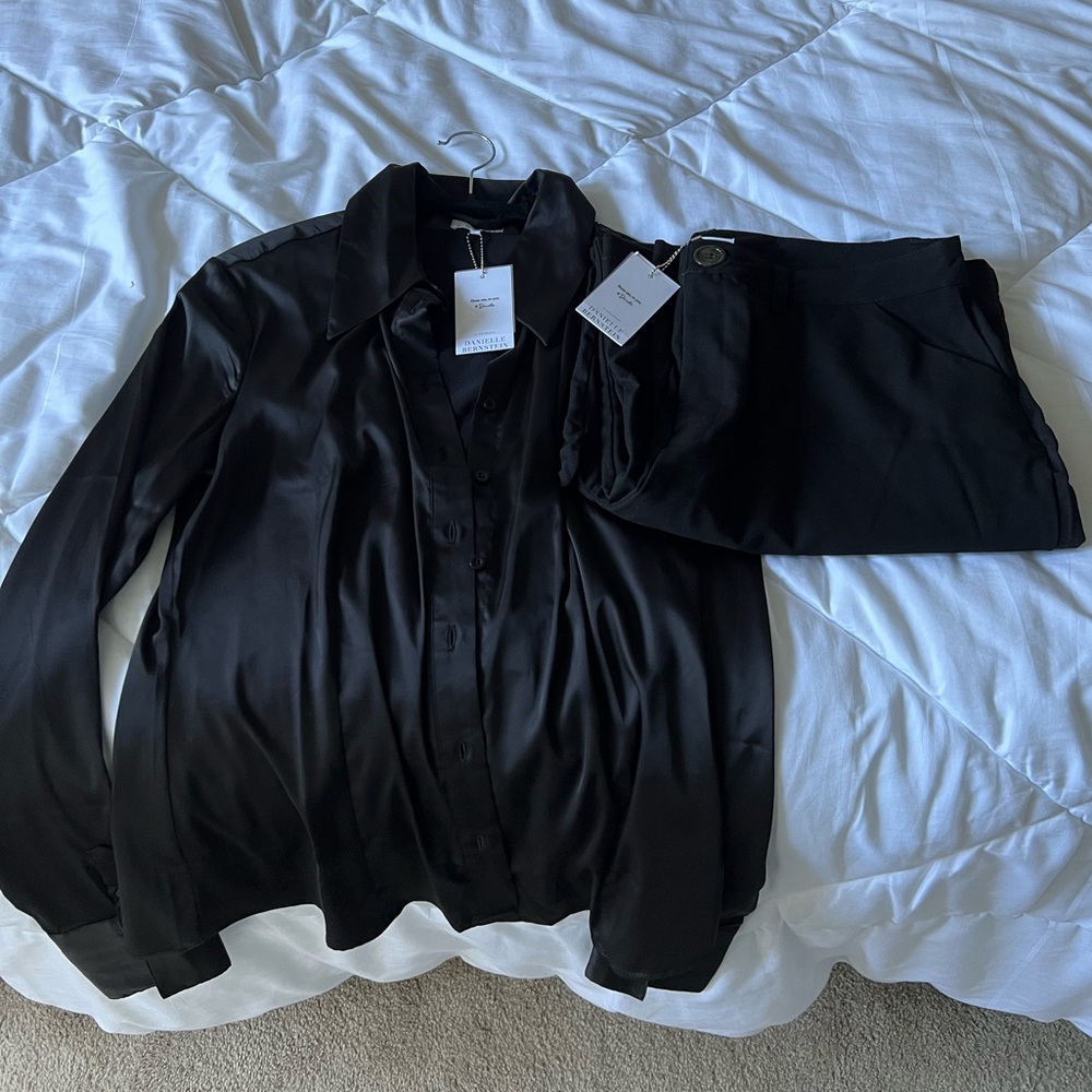 Danielle Bernstein WeWoreWhat Traditional Black Button Down - Never Worn Tags On